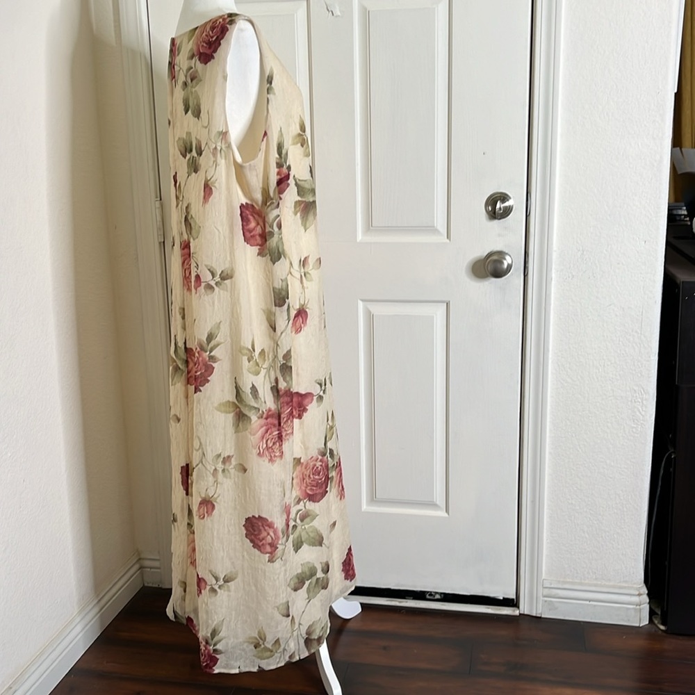 Floral Maxi Dress in Cream and Pink - Picture 4 of 12
